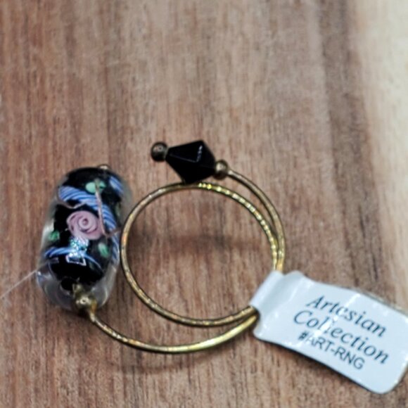 Handcrafted Wire Wrap Floral Glass Beaded Self Adjusting One Size Fits Most Ring - Picture 4 of 7